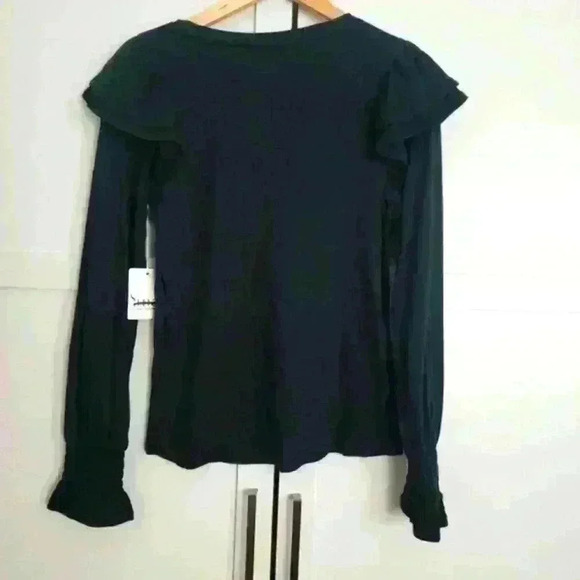 🌴2/$25🌴A.n.a Dark Green  Long Sleeve Shirt - Picture 2 of 3